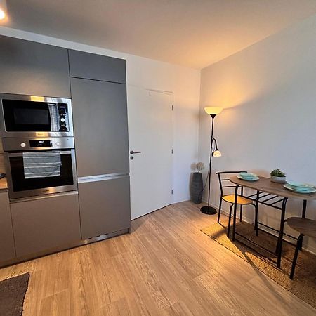 Krasny Utulny Byt S Balkonom A Parkovanim! Bratislava Exterior photo